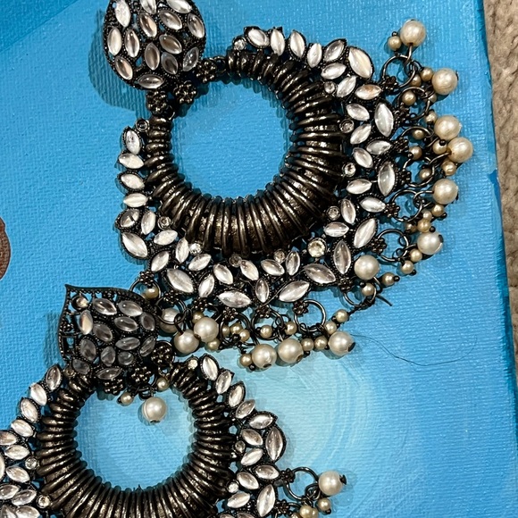 Brand new black metal or oxidized - Picture 2 of 2